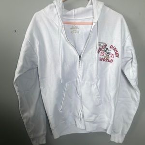 Walt Disney World Classic 1971 Mickey Men’s Small White zip up sweatshirt